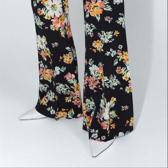 ZARA Floral Print Flare Leg Pants - Picture 6 of 8